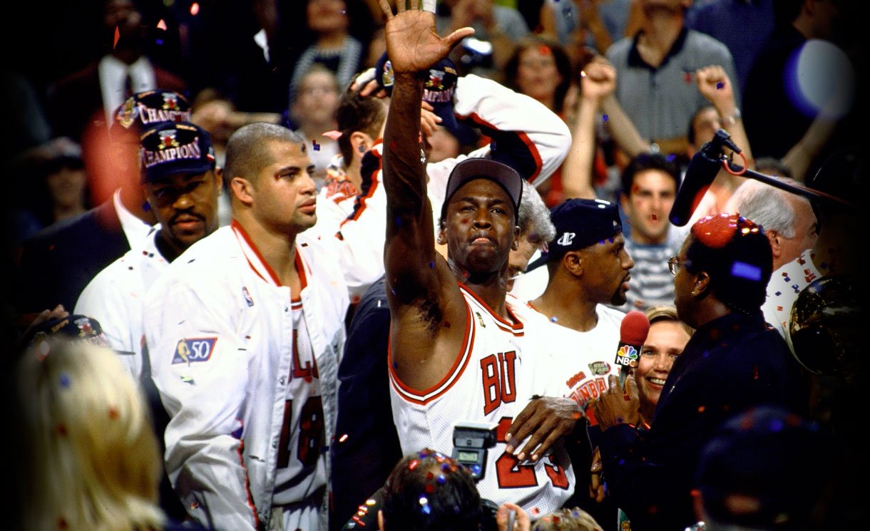 Bison Dele aux côtés de Michael Jordan, lors du titre 1997 des Bulls