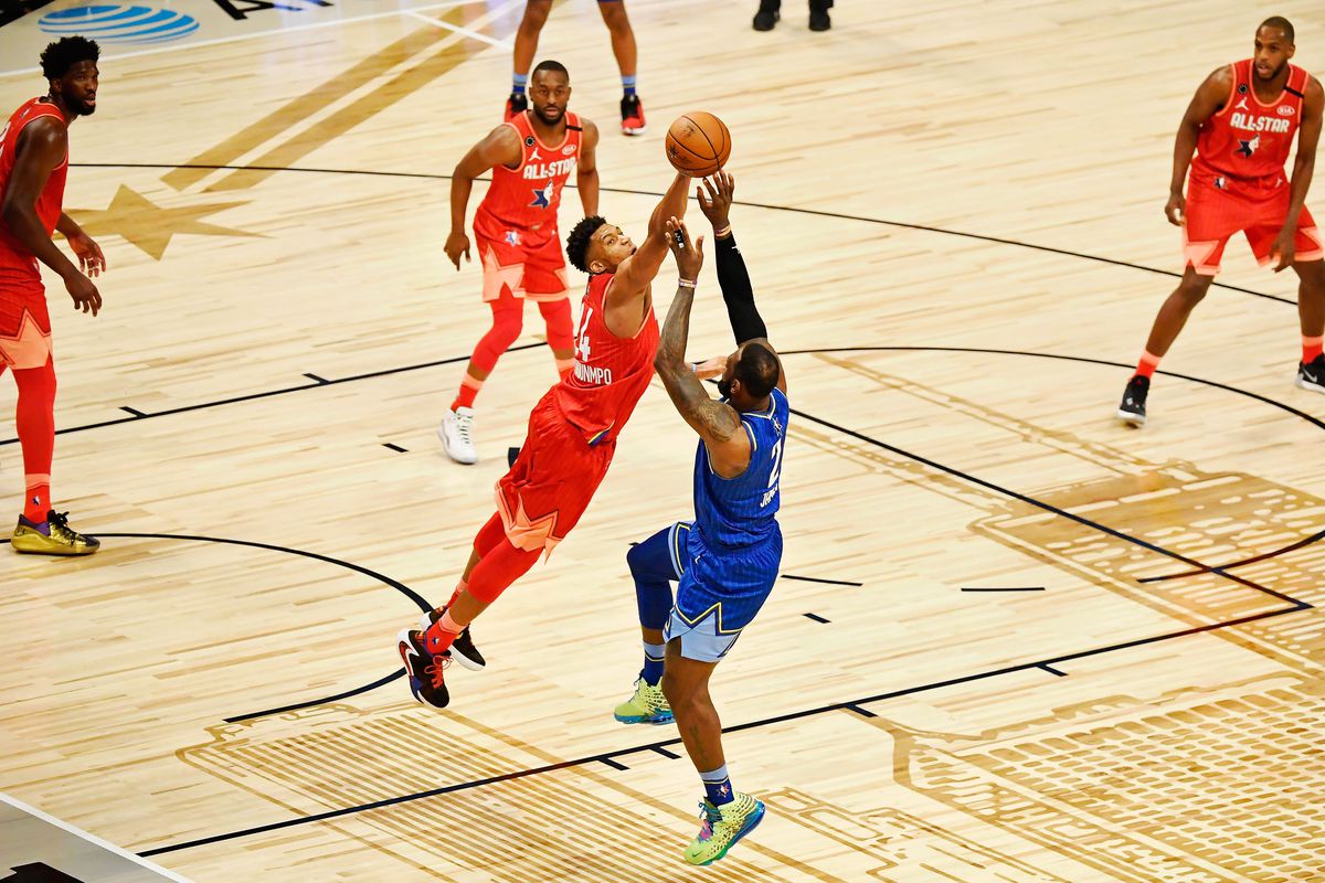 LeBron James et Giannis Antetokounmpo au All-Star Game 2020