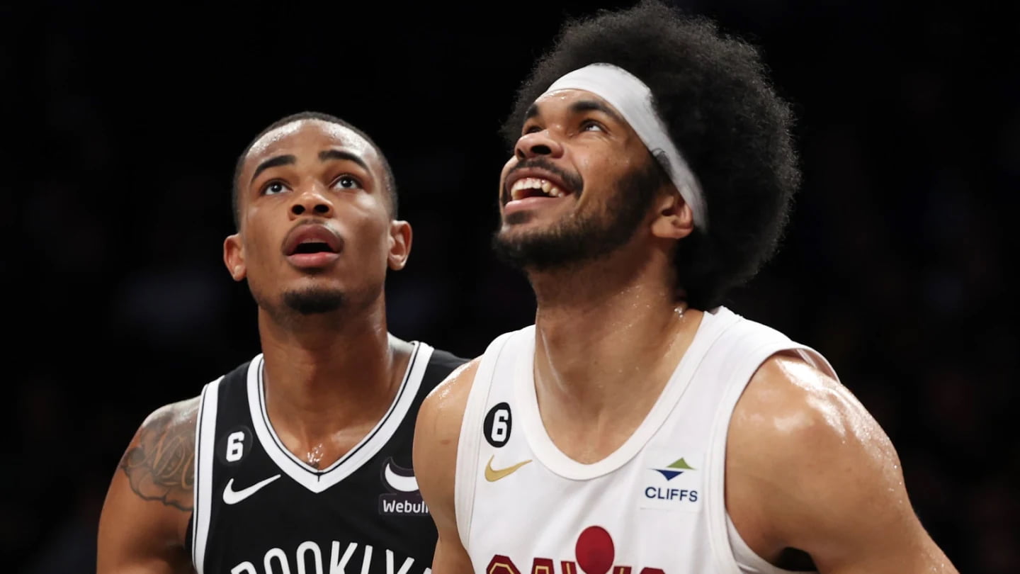 Nicolas Claxton et Jarrett Allen