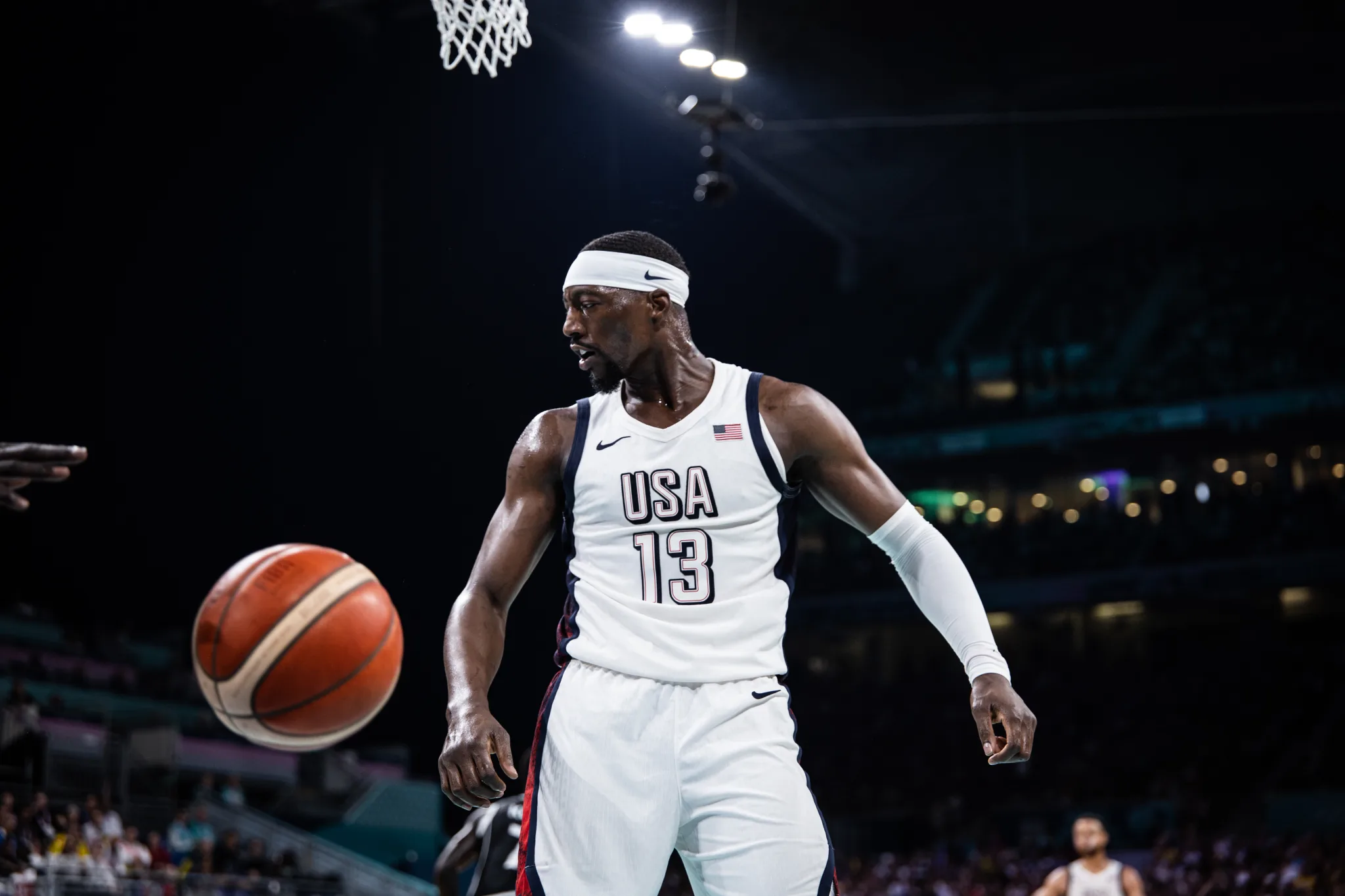 sur Le Roster. | 4eme journée JO 2024 : La Serbie se montre monstrueuse et les USA assurent Bam Adebayo