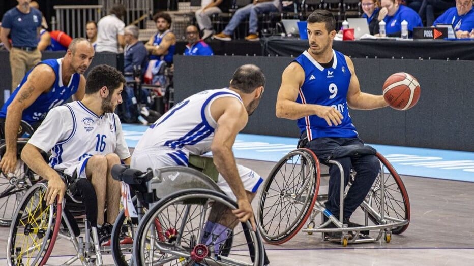 Sofyane Mehiaoui et ses coéquipiers de l'équipe de France de basket-fauteuil espèrent décrocher leur qualification pour les Jeux paralympiques ce week-end à Antibes.