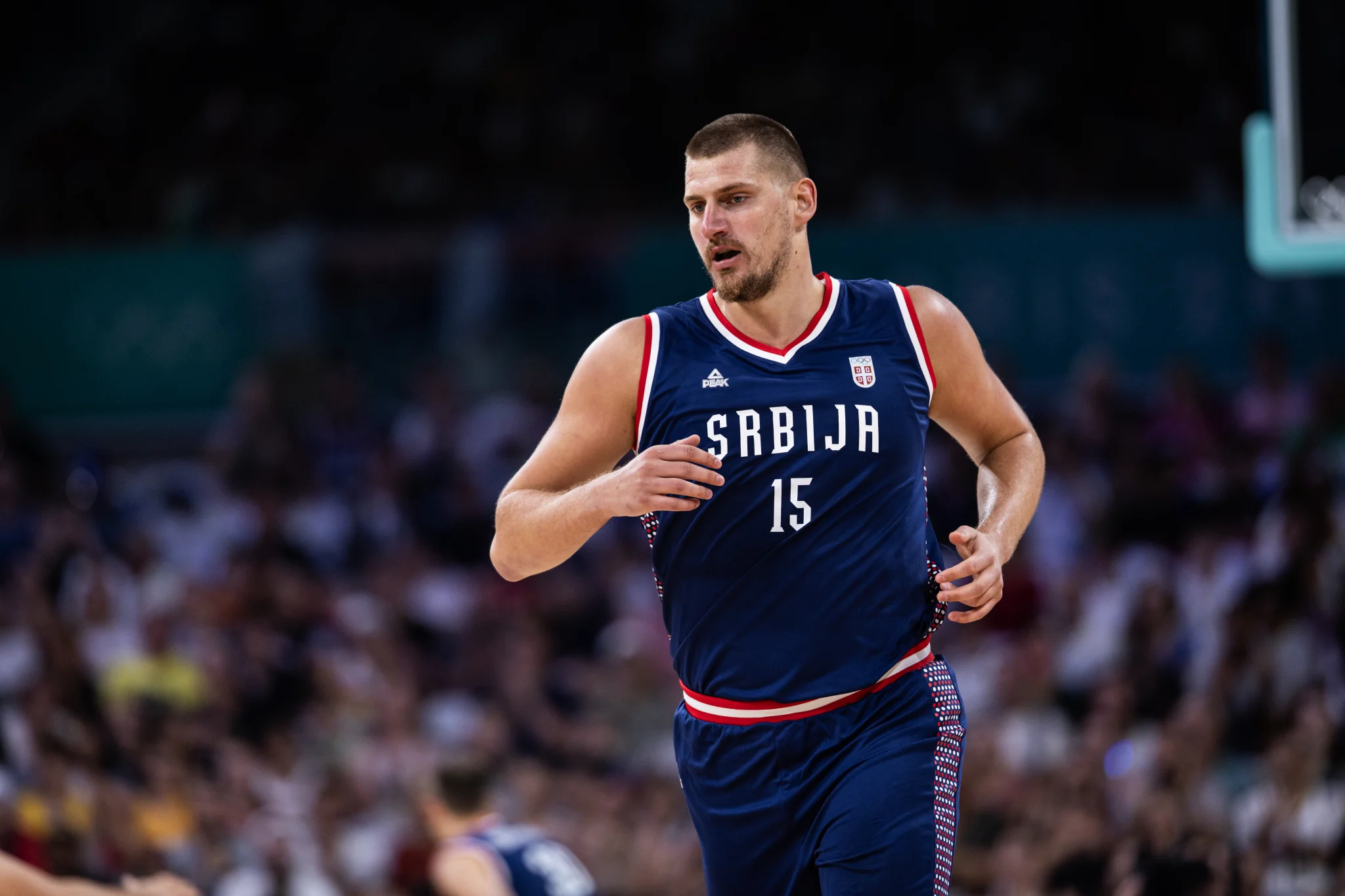 sur Le Roster. | 4eme journée JO 2024 : La Serbie se montre monstrueuse et les USA assurent Nikola Jokic