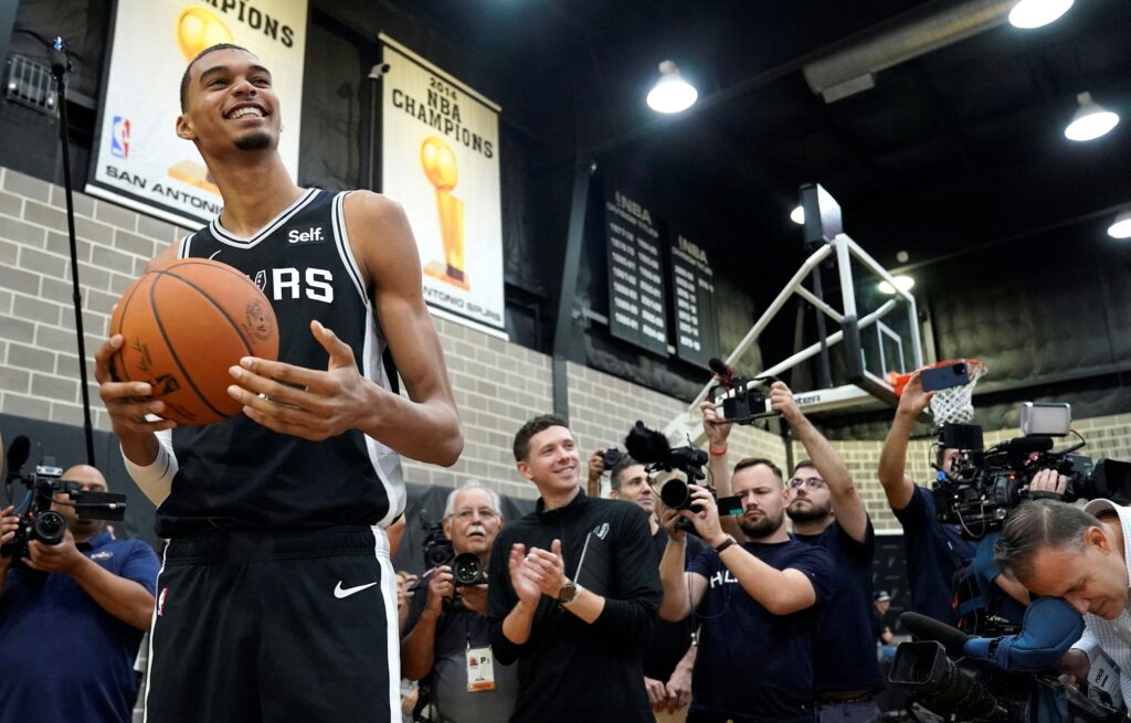 Les jeunes stars sont confrontées à une sur exposition médiatique toxique. Crédit : AFP