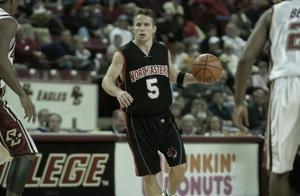 JJ Barea dans l'équipe universitaire de Northeastern