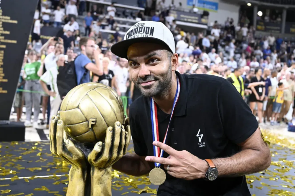 sur Le Roster. | Tony Parker l'investisseur : entre ambitions et turbulences