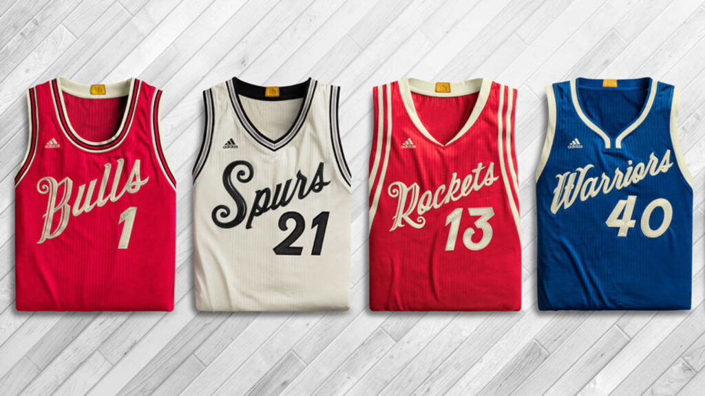 Maillots de Noël de la saison NBA 2015. Crédit : NBA