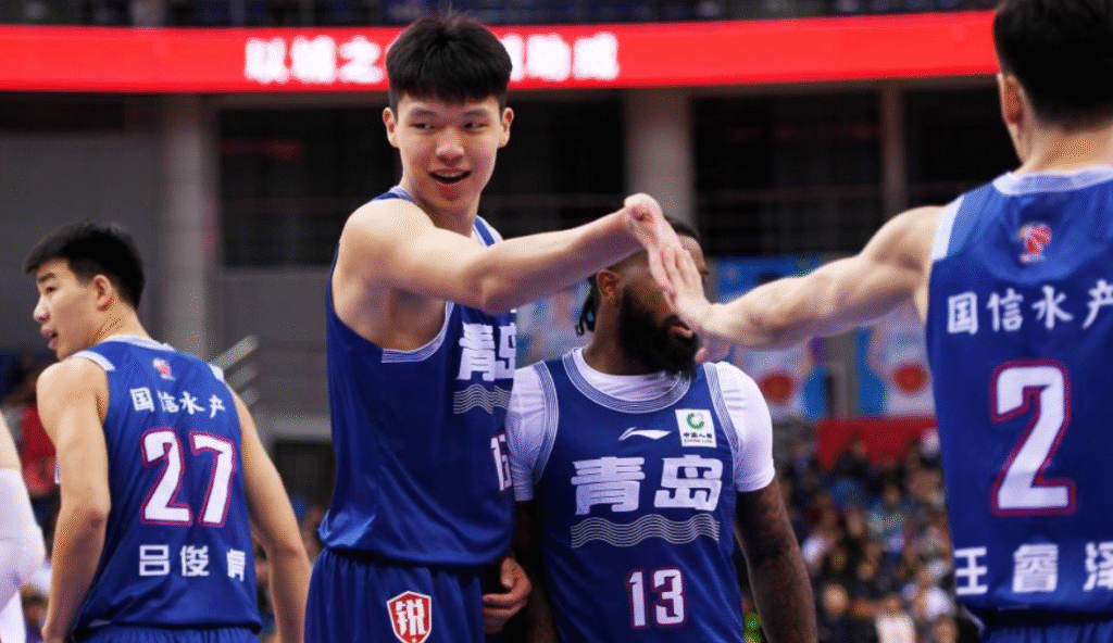 Hansen Yang, le pivot des Qingdao Eagles