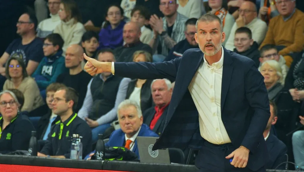 Guillaume Vizade sur le banc du Mans Sarthe Basket pour une deuxième saison