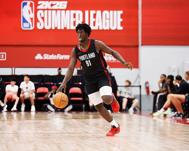 Sidy Cissoko avec les couleurs de Portland contre les Suns lors de la Summer League 2025. Crédit : Gettyimages