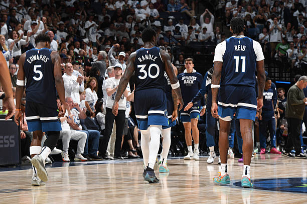 Minnesota Timberwolves contre Golden States Warriors lors du match 2. Crédit: Gettyimages