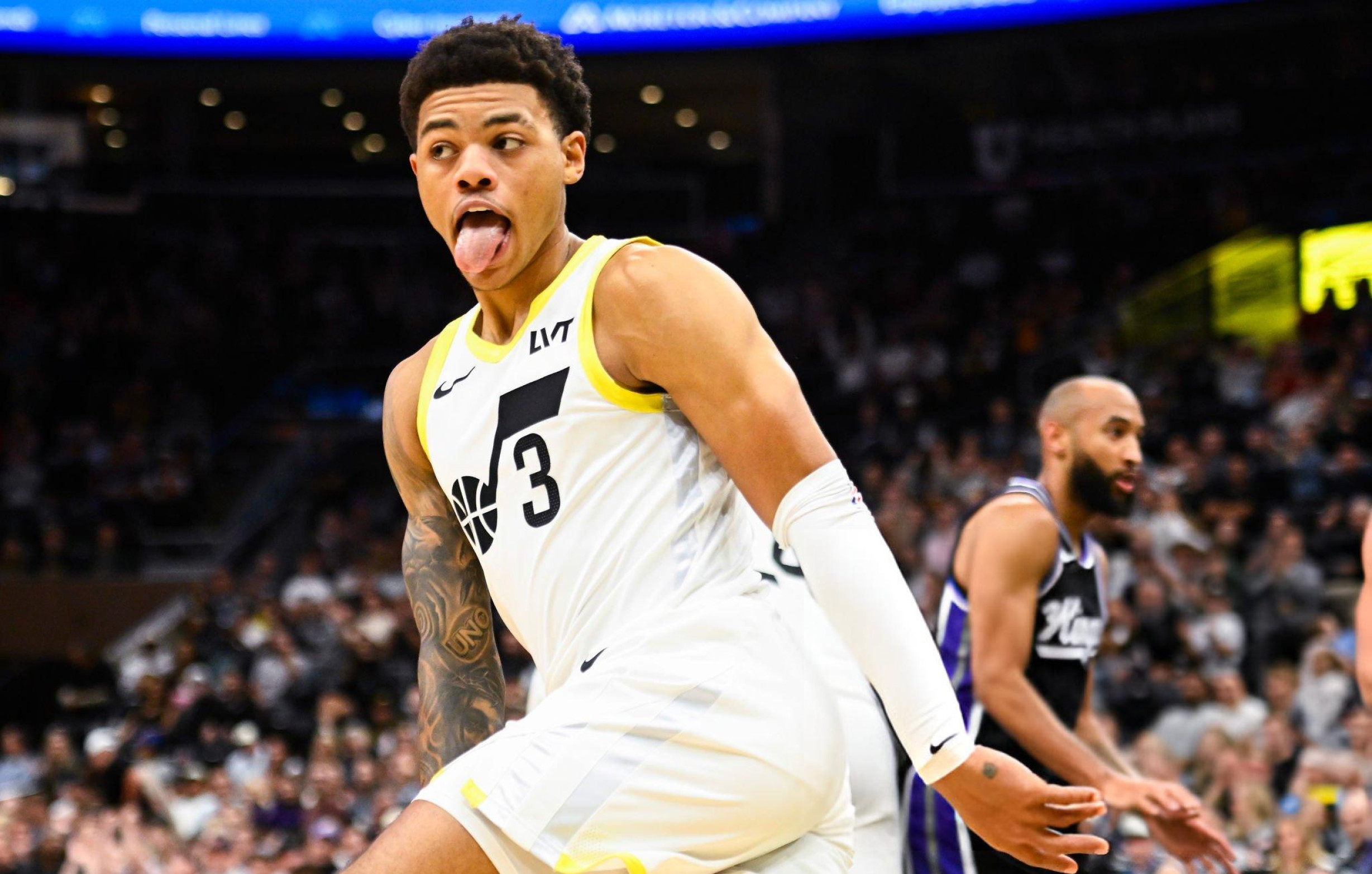 sur Le Roster. | Keyonte George peut-il être le combo-guard du futur à Utah ? Sans être le passeur le plus flashy de toute la ligue, Keyonte George montre qu'il est déjà un bon passeur. Crédit : Alex Goodlett via Getty Images