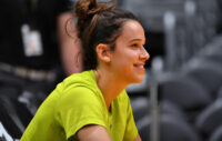 Lou Lopez Sénéchal avant un match face aux Los Angeles Sparks.