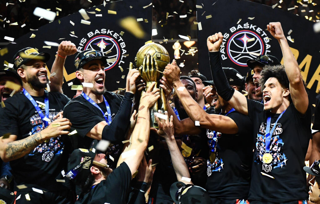 Malgré un tout nouvel effectif, le Paris Basketball peut-il conserver son titre de champion ? Crédit : Icon Sport via Getty Images