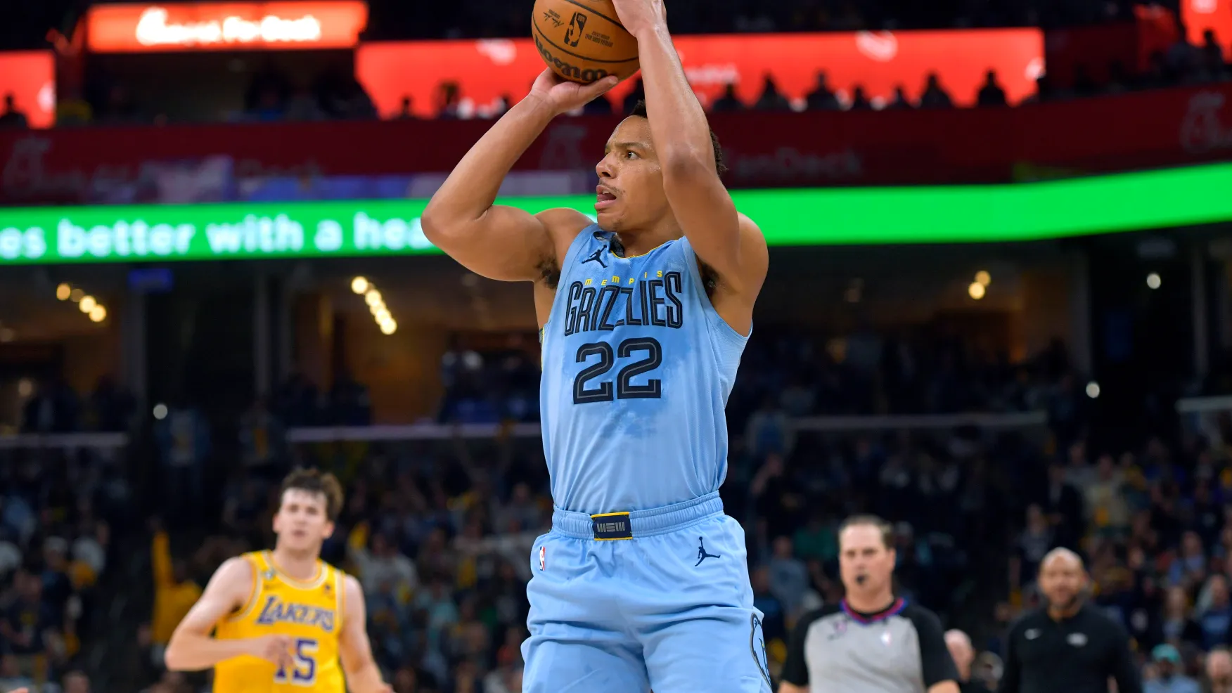 Sur les trois dernières saisons, Desmond Bane tourne à 21,1 points et 5,0 assists à 39% de loin. Crédit : Brandon Dill via AP Photo