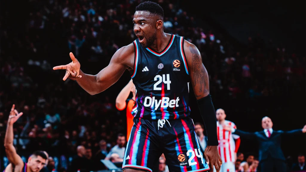 Dans une ambiance incandescente à l'Accor Arena, le Paris Basketball domine l’Étoile Rouge de Belgrade (102-92).