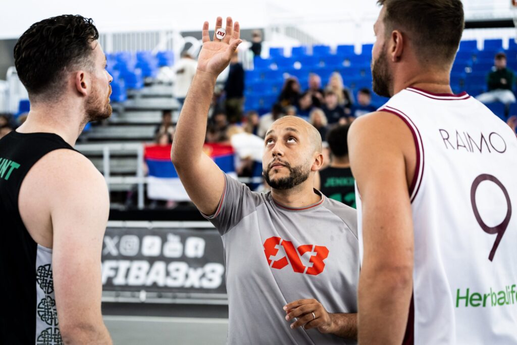 sur Le Roster. | Najib Chajiddine, un arbitre engagé sur tous les terrains