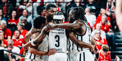 Equipe de Bourg en Bresse en train de se motiver