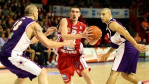 Nando De Colo. Crédit : Blandine Lemperiere