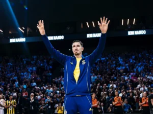 Nando De Colo. Crédit : Infinity Nine Media / Ilan Allouche