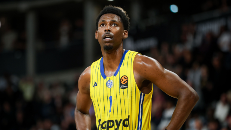 sur Le Roster. | Jaylen Hoard, le talent trouve toujours un chemin Jaylen Hoard avec le maillot du Maccabi