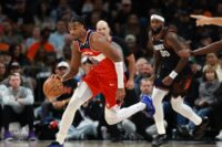 sur Le Roster. | Les Wizards peuvent-ils prétendre aux playoffs ? Sarr et les Wizards ont faim